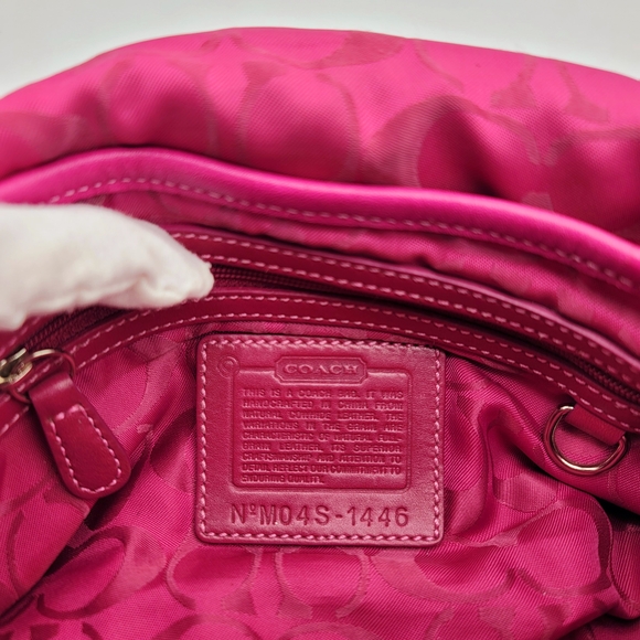 COACH Y2K (2002) Hot Pink Soho Buckle Flap Bag Purse Style #1446 Magenta Vintage - Picture 6 of 15